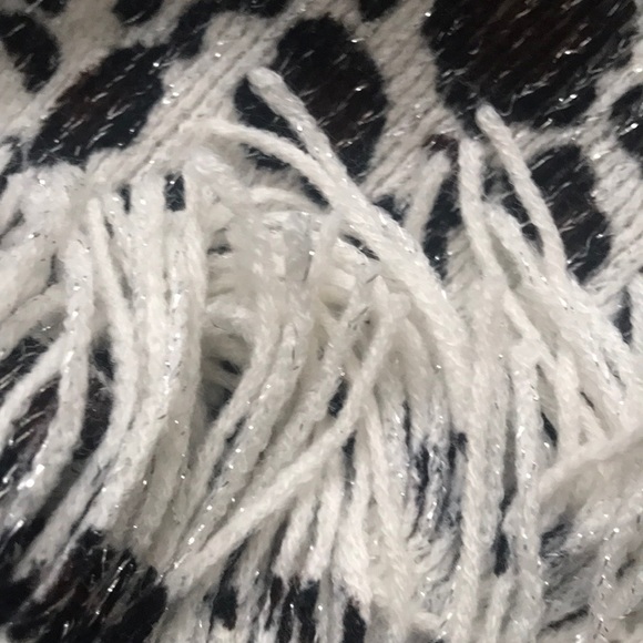 Nwt Ivy London NYC Shimmer Leopard Scarf - Picture 3 of 5